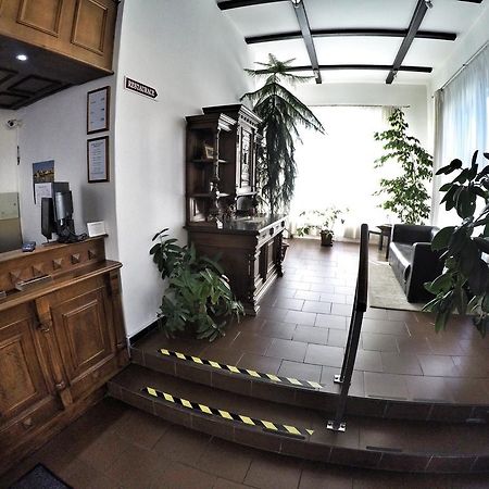 ديشين Hotel Faust المظهر الخارجي الصورة