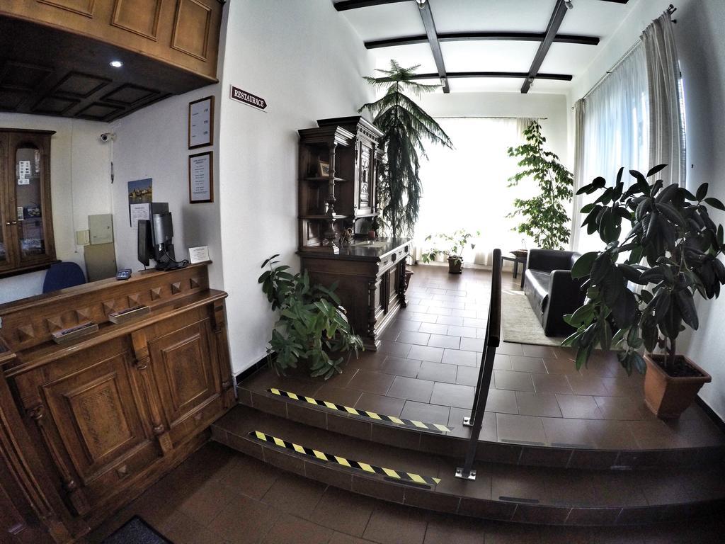 ديشين Hotel Faust المظهر الخارجي الصورة