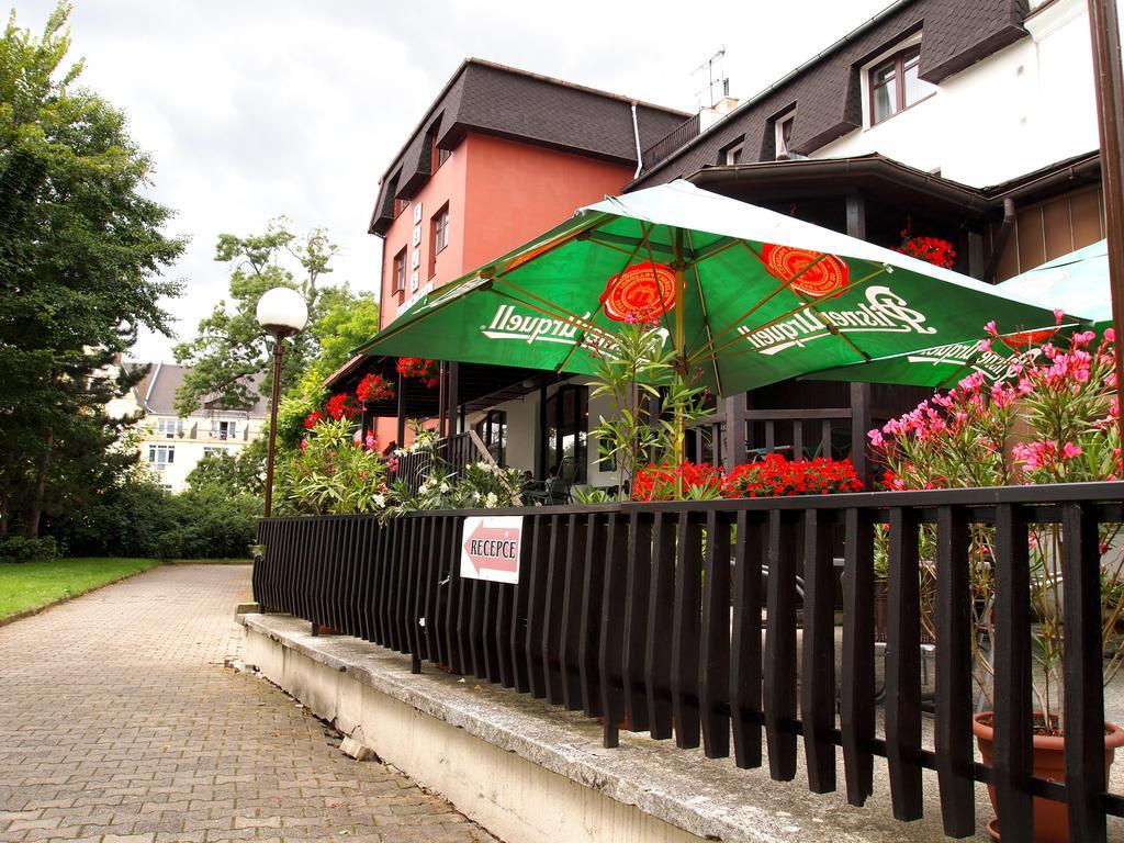 ديشين Hotel Faust المظهر الخارجي الصورة